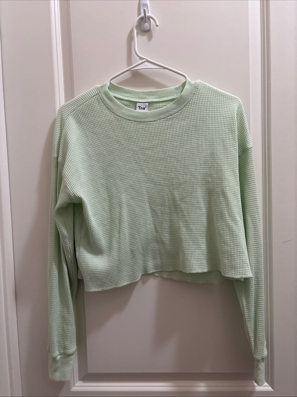 Aritzia TNA Cropped Long Sleeve Waffle Knit Top Lime Green Size XXS Lightweight